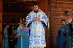 Епископ Бронницкий Фома возглавил Божественную литургию в храме иконы Божией Матери “Троеручица” в день престольного праздника